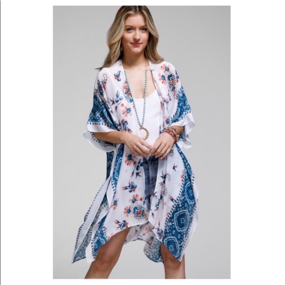 SALE KIMONA WITH ARMHOLES SO ELEGANT🇺🇸